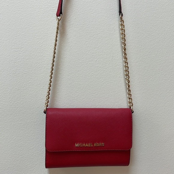 Michael Kors Jet Set Travel Leather Crossbody Bag!!🔥🔥🔥 - Picture 6 of 16